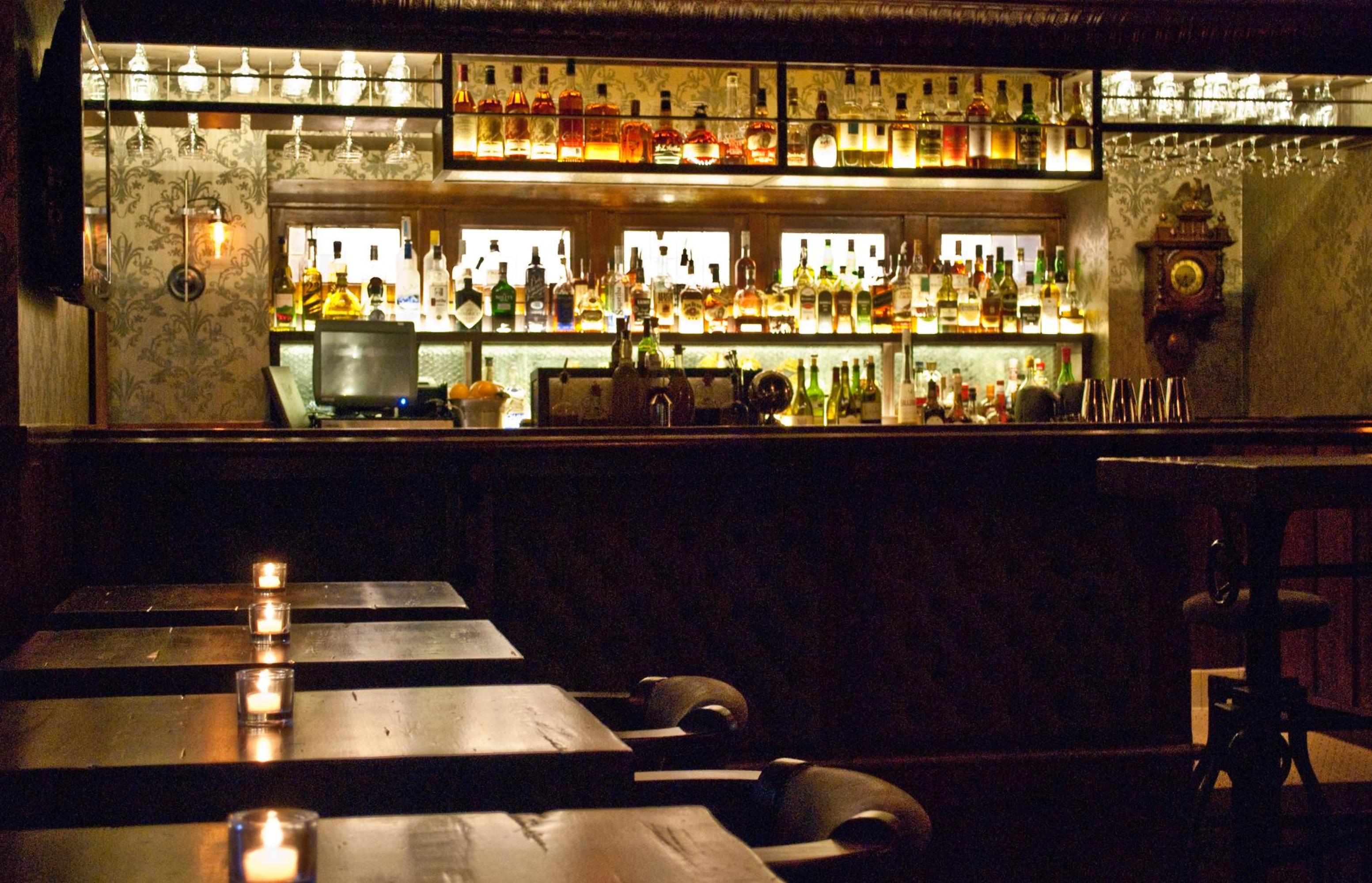 1886 Bar at The Raymond