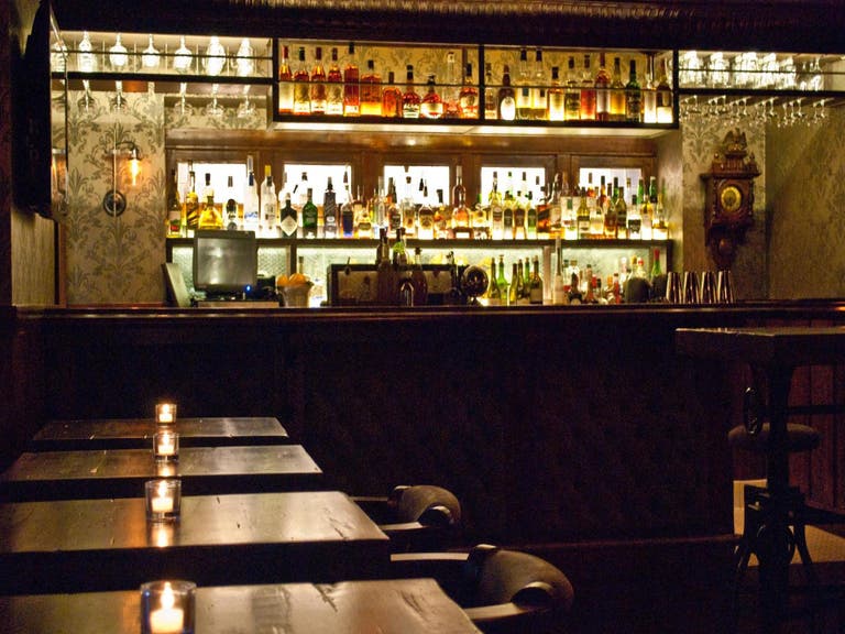 1886 Bar at The Raymond