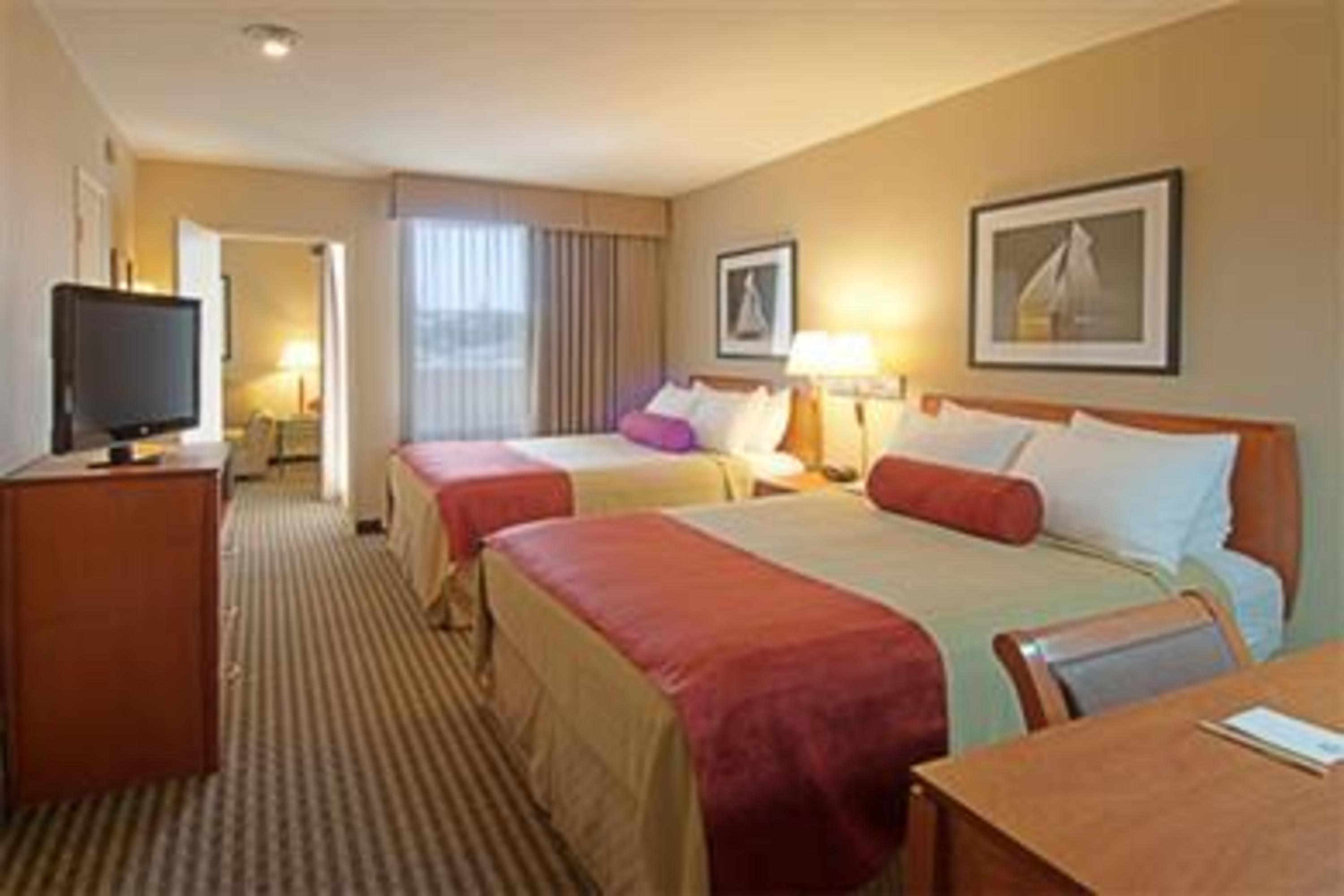 Best Western Royal Palace Inn Suites Discover Los Angeles