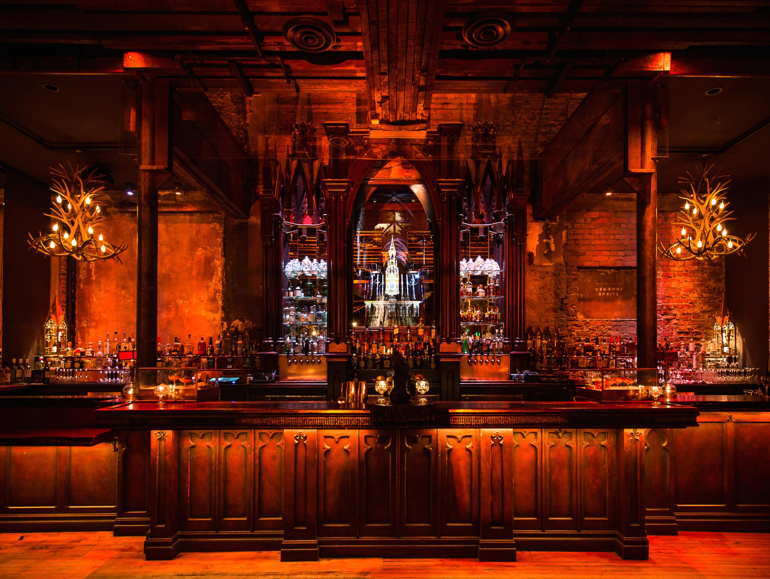 Drink Spirits with Spirits at Haunted Los Angeles Bars | Discover Los