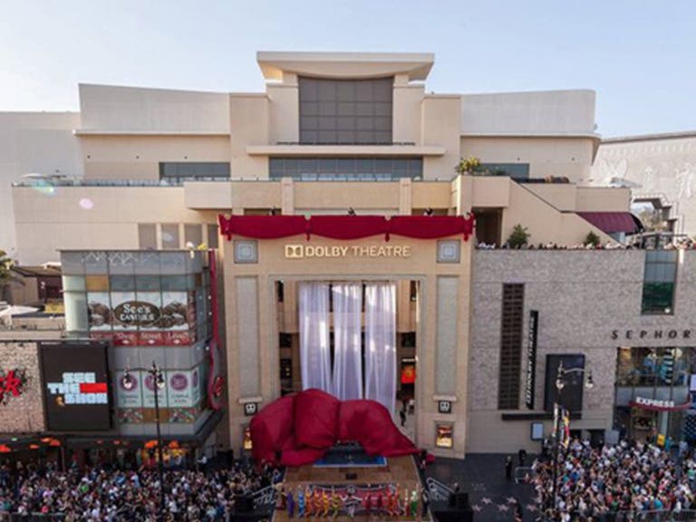 Dolby Theatre outside