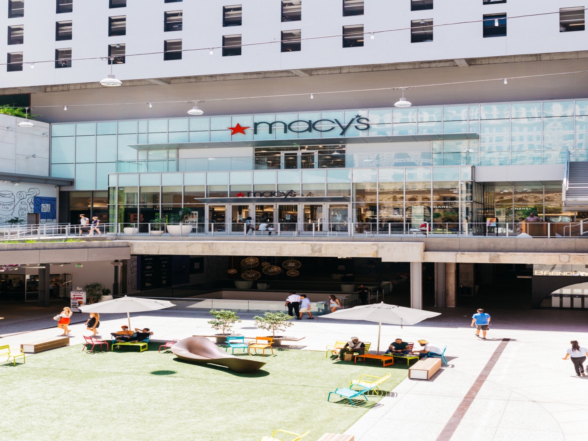 Macy's Discover Los Angeles