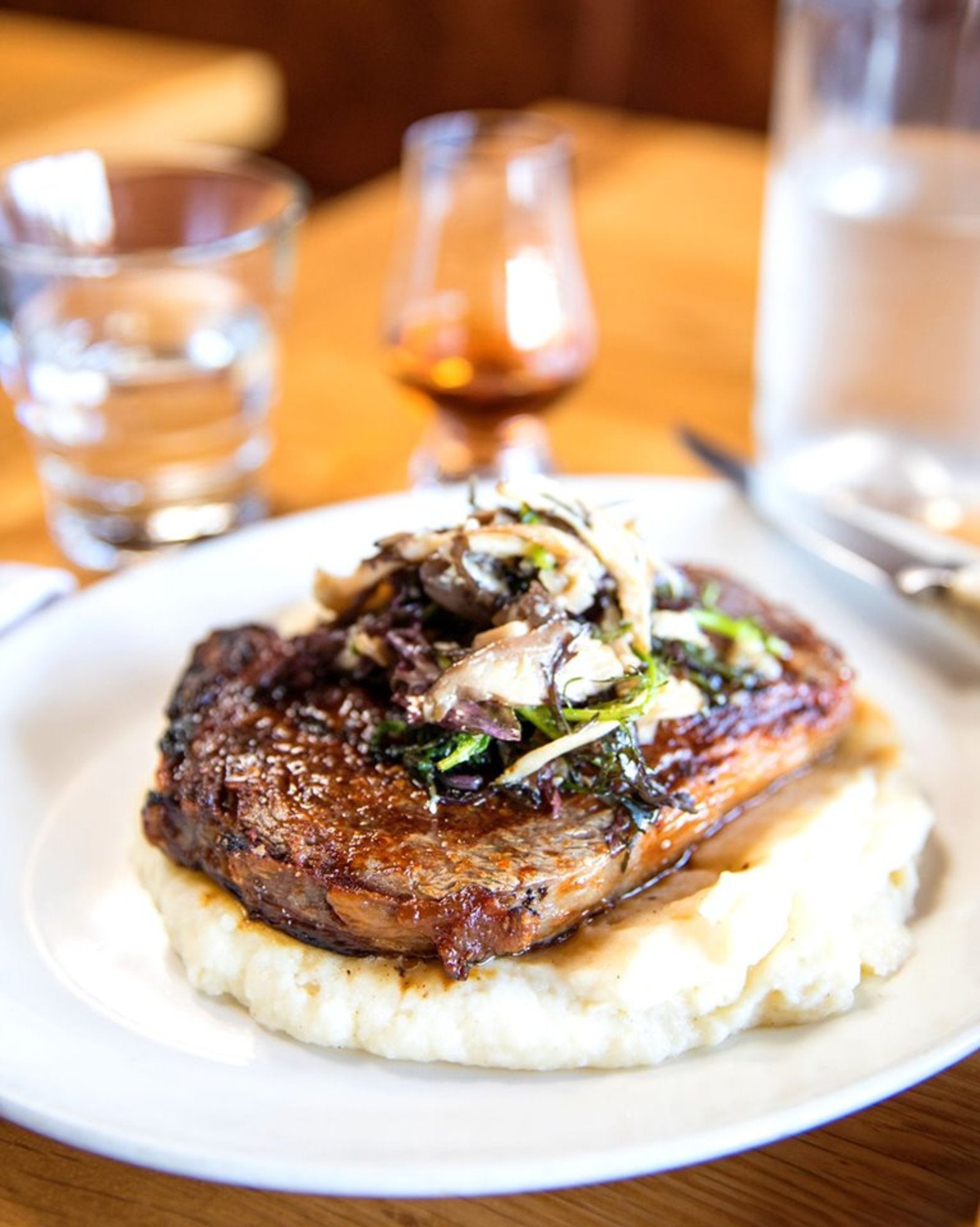 Steak & Whisky | Discover Los Angeles