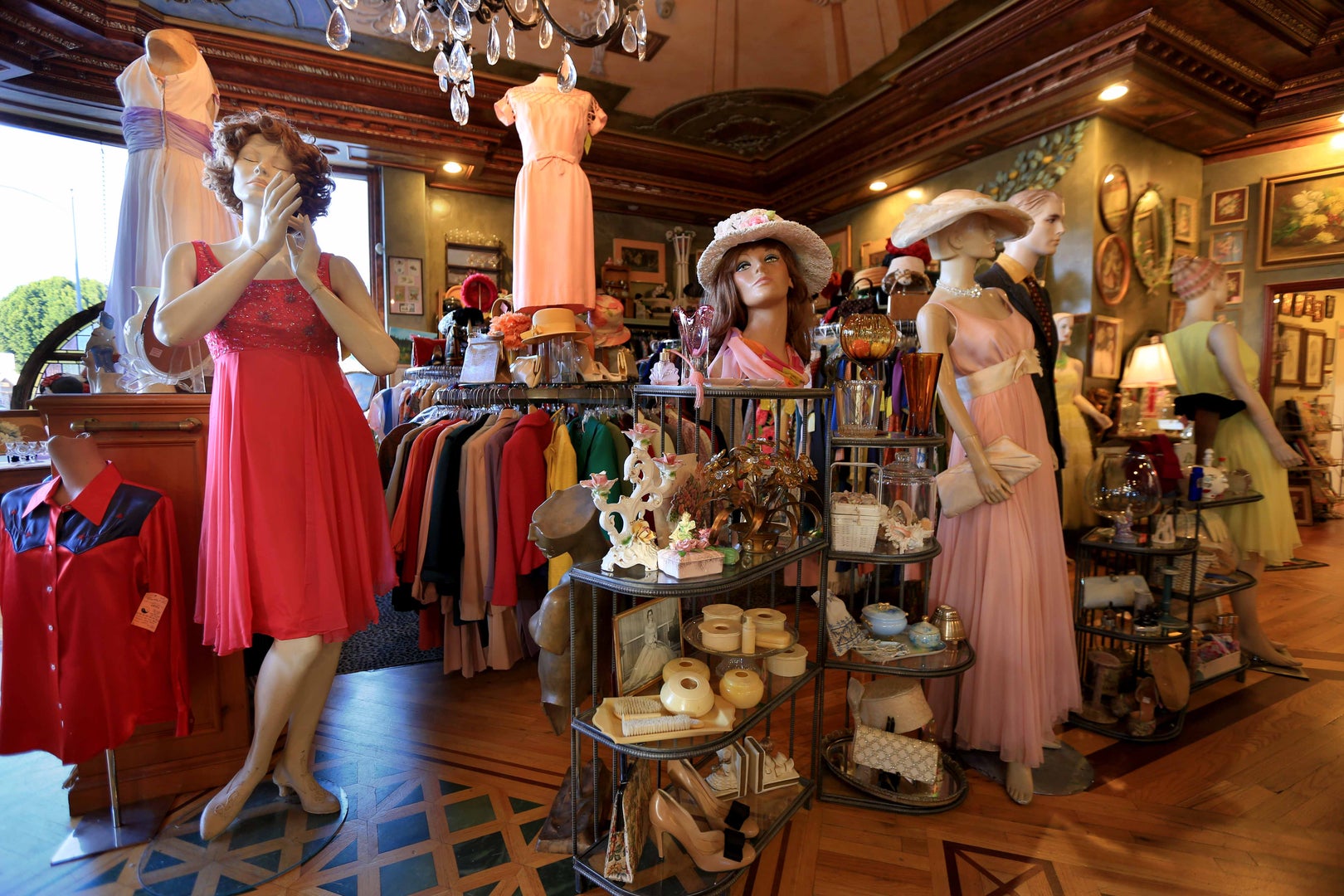The Best Things to Do in LA On a Rainy Day: Shopping | Discover Los Angeles
