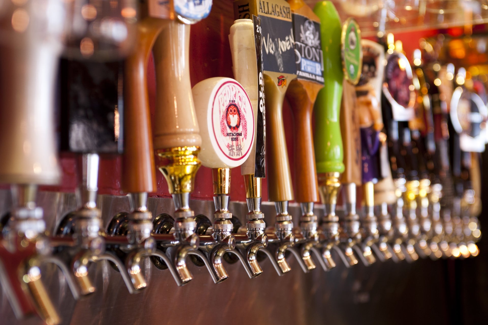 Far Bar Taps