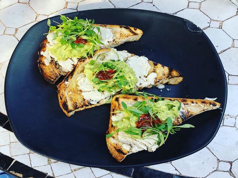 Avocado toast at Gracias Madre in West Hollywood | Photo: @vegandoctor, Instagram
