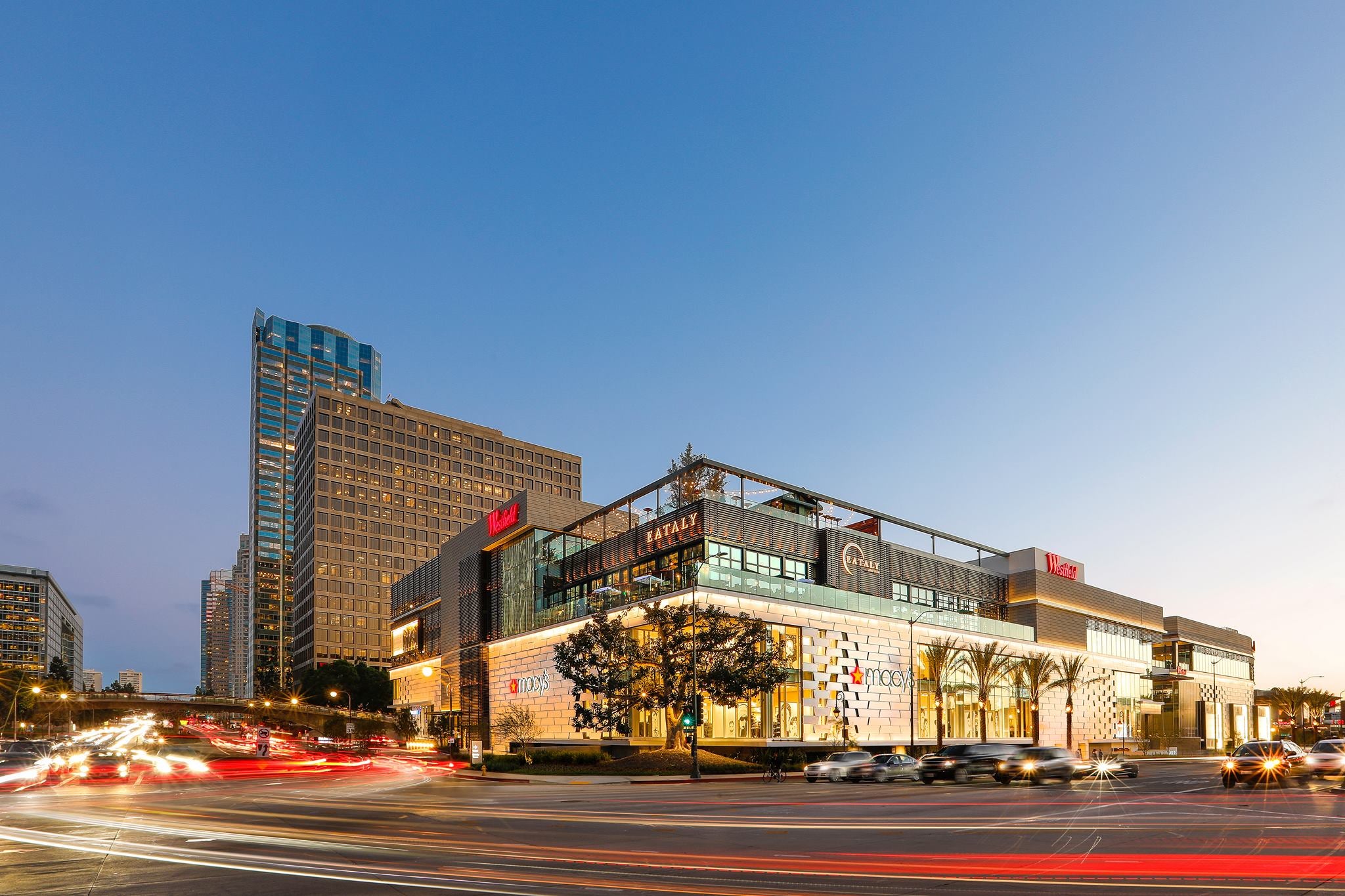 Discover the Best Shopping Centers in Los Angeles