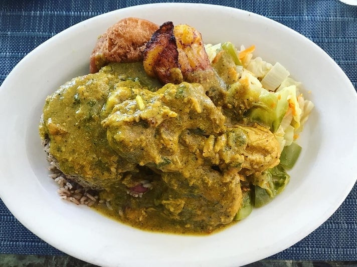 Curry chicken at Ackee Bamboo Jamaican Cuisine | Instagram by @nakamobro