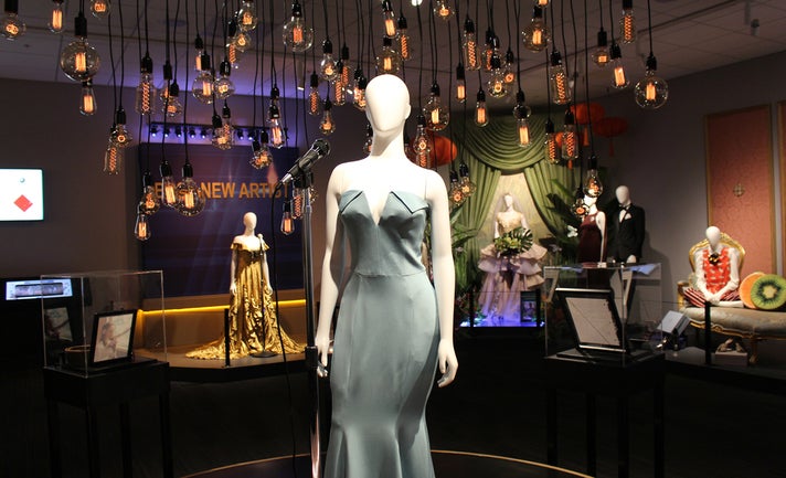warner_bros_a_star_is_born_lady_gaga_dress