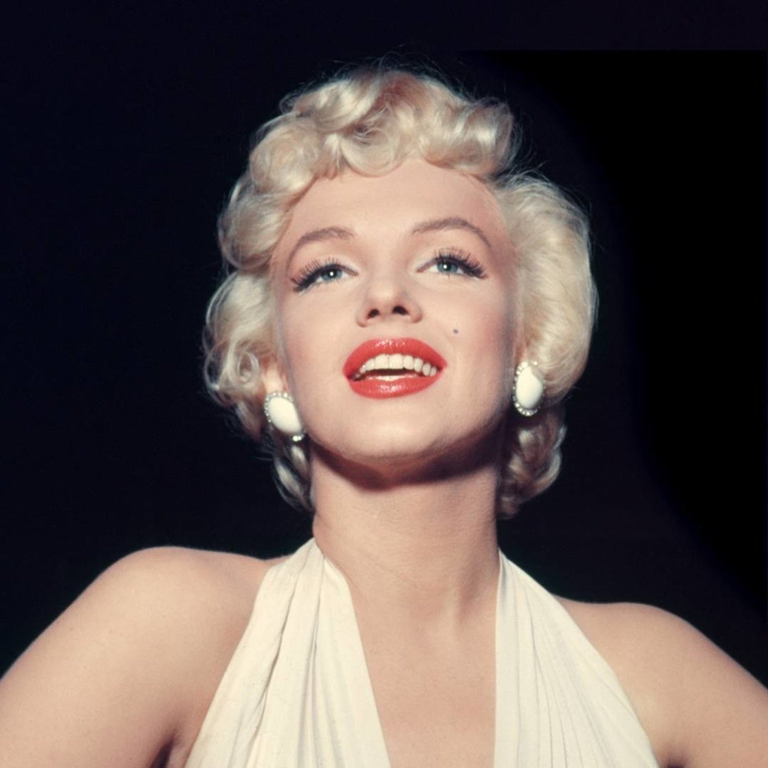 How Marilyn Monroe Became One of Hollywood's Most Iconic Beauties of All  Time