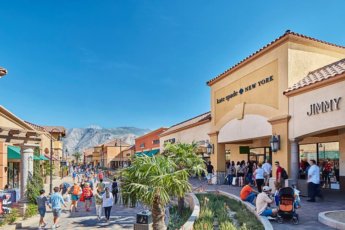 Outlet Shopping in Los Angeles | Discover Los Angeles