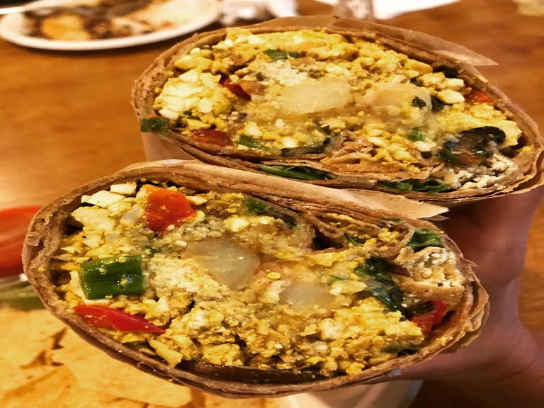 Breakfast burrito at Stuff I Eat | Photo: @sandra_boboski, Instagram