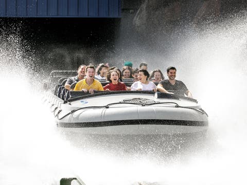 Universal Studios Hollywood Jurassic World water drop