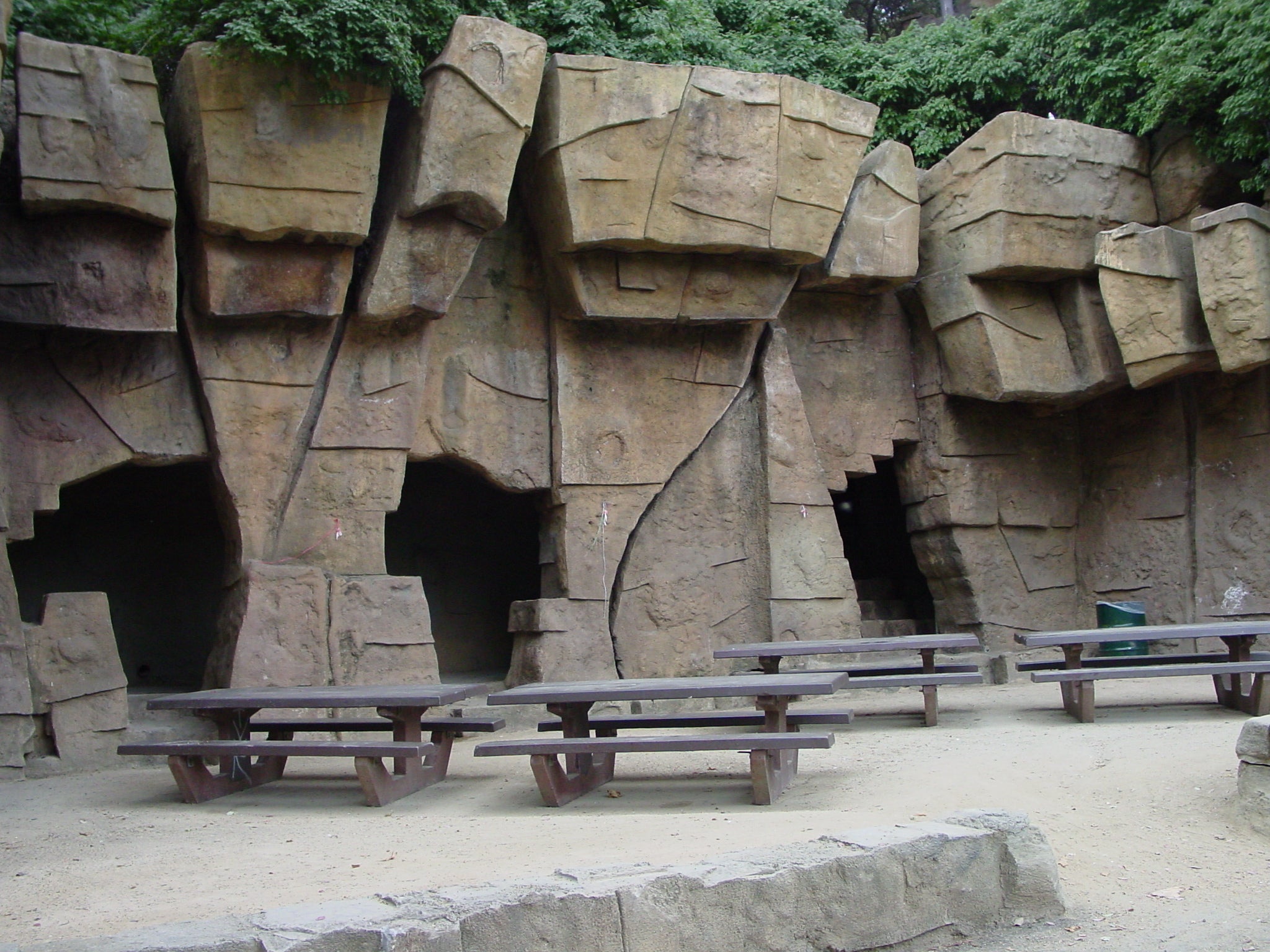 The Old Zoo at Griffith Park | Photo: Dearly Departed Tours