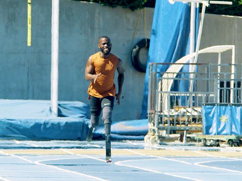 Blake Leeper running at UCLA Drake Stadium