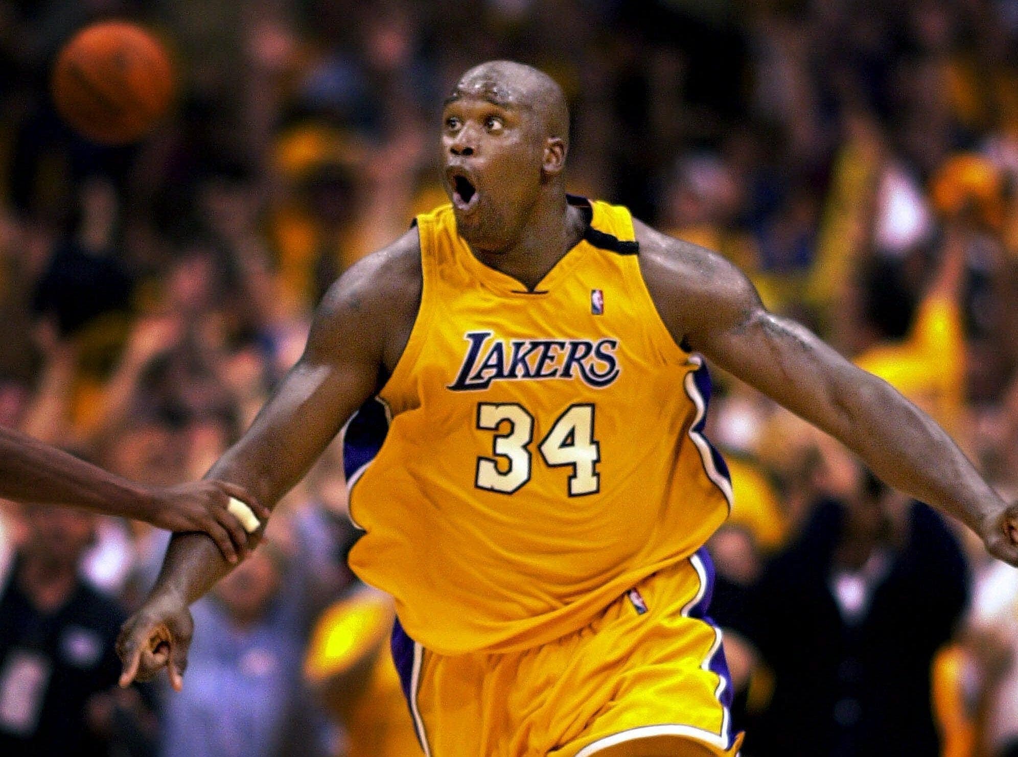 Shaq's monster dunk after an alley-oop from Kobe Bryant