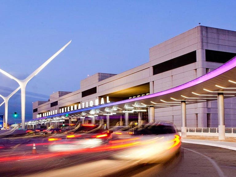 Terminal Internacional Tom Bradley en LAX