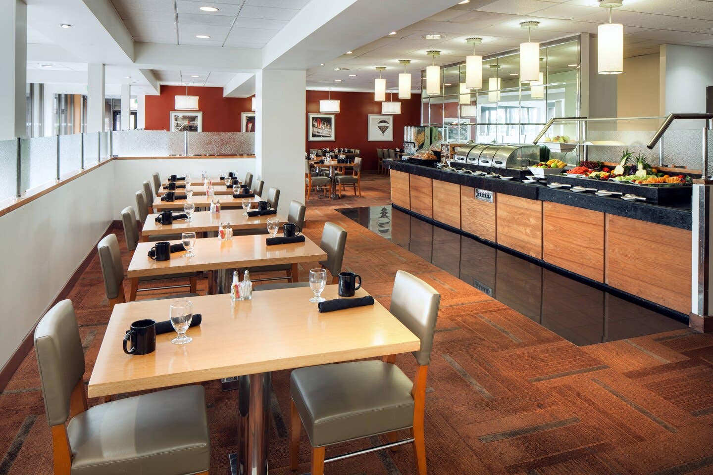 Comfort Restaurant at the Four Points by Sheraton LAX