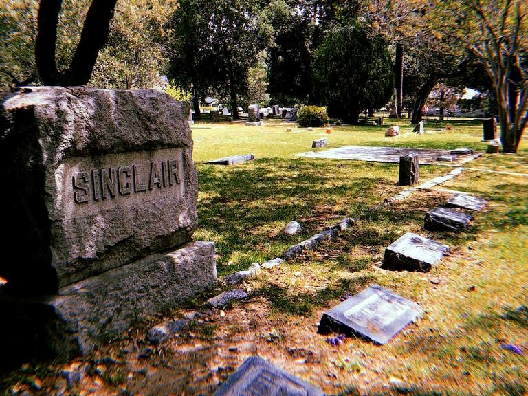 The SINCLAIR tombstone in the Sierra Madre Pioneer Cemetery