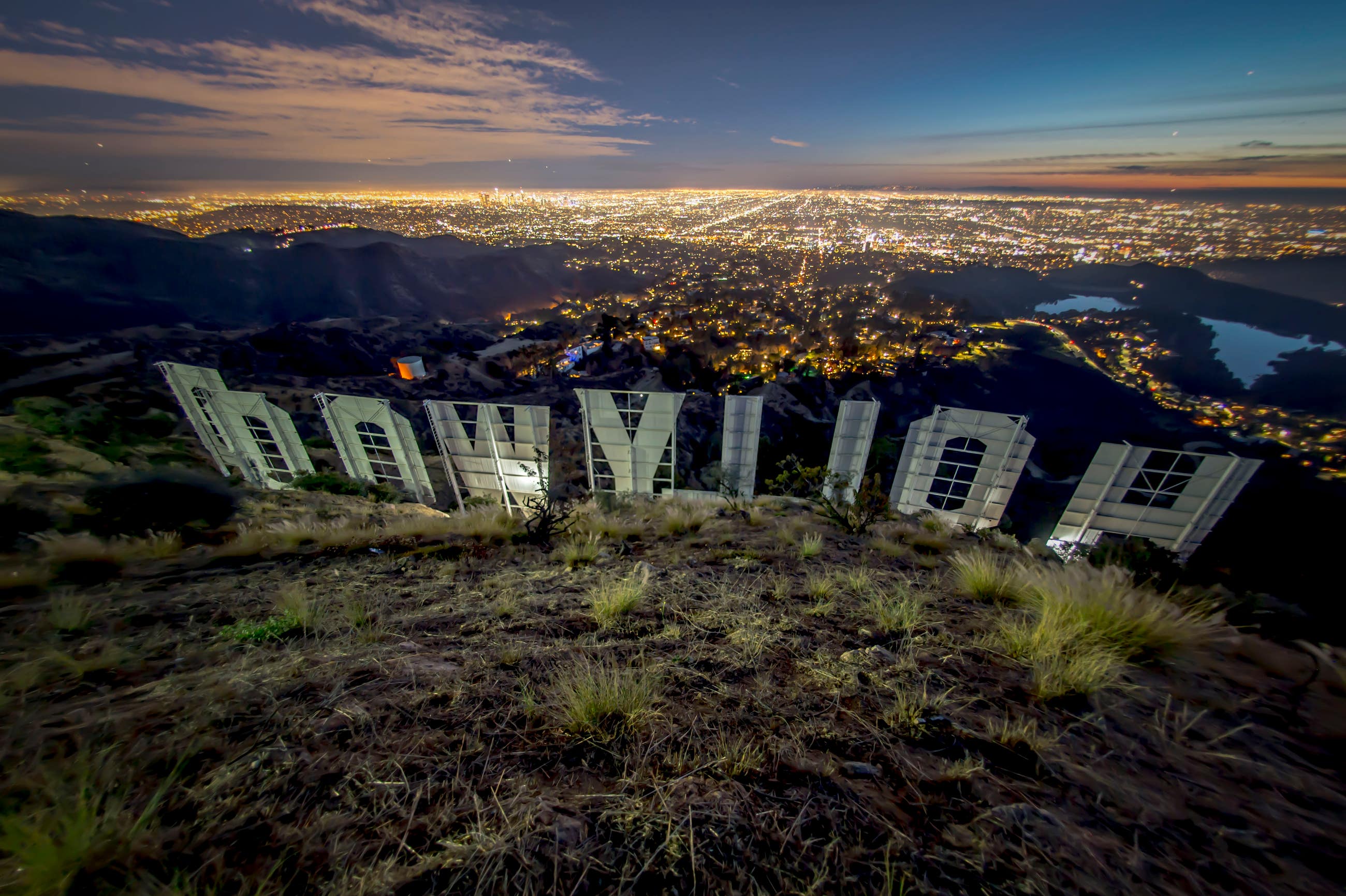 Голливуд это город. Знак Голливуда Лос-Анджелес. Голливуд (Калифорния). Надпись Голливуд. Голливуд город.