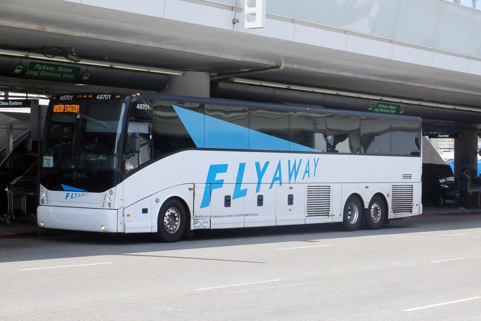 LAX FlyAway Bus at Tom Bradley International Terminal