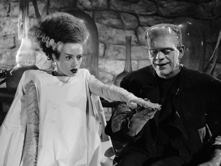 Elsa Lanchester and Boris Karloff in "The Bride of Frankenstein"