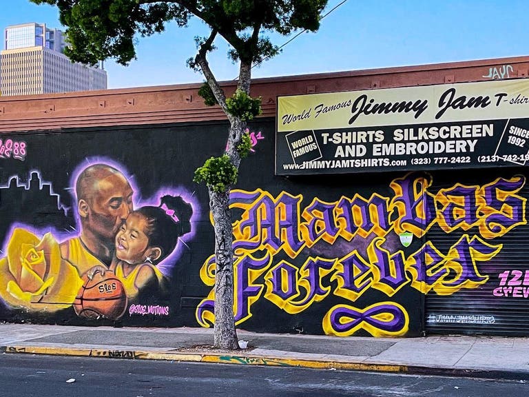 "Mambas Forever" Kobe and Gianna Bryant mural