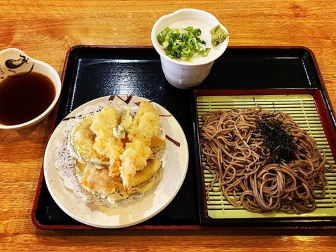 Ten Zaru (mixed tempura with chilled soba) at Suehiro Cafe in Little Tokyo