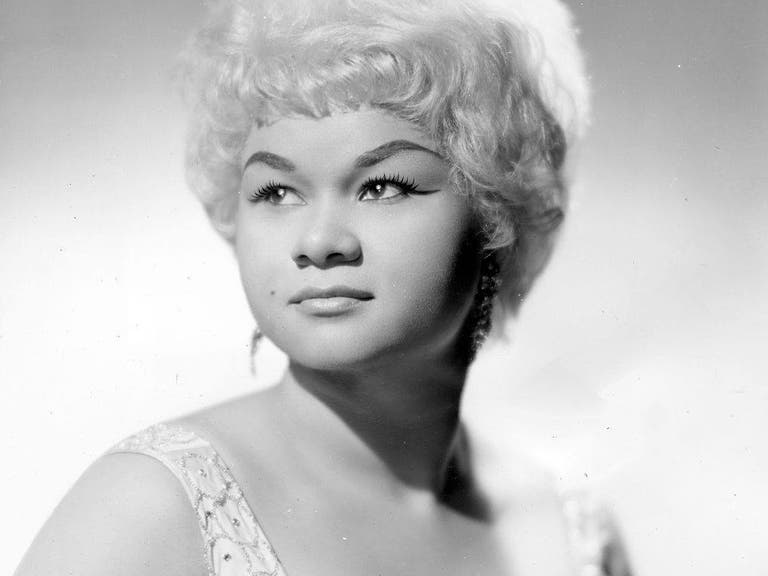 Black & white portrait of Etta James