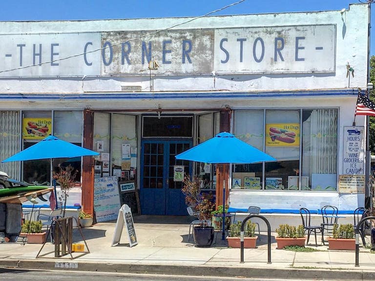 The Corner Store | Instagram by @signmonger