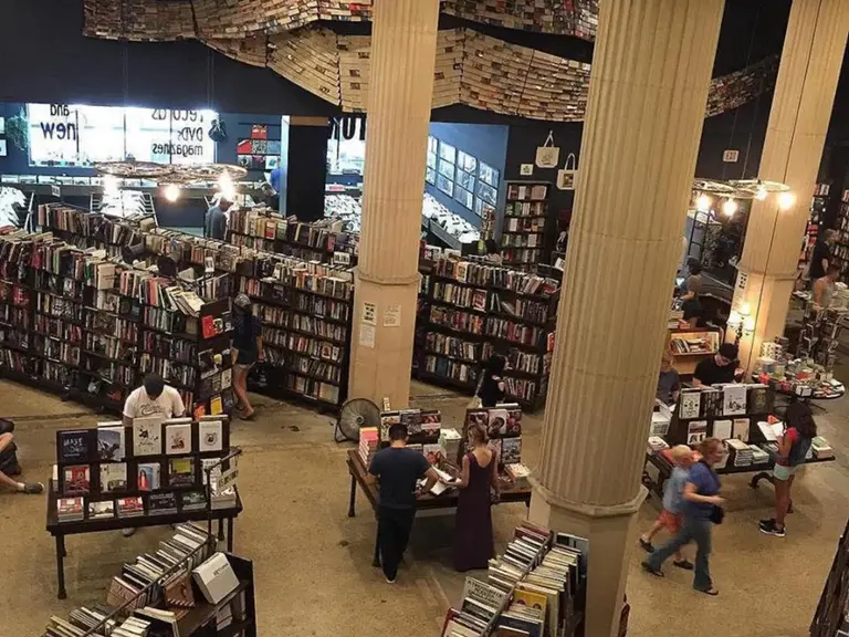 the last bookstore