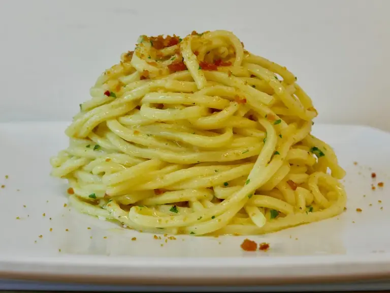 Spaghetti with bottarga at Pasta Sisters  |  Photo: Joshua Lurie
