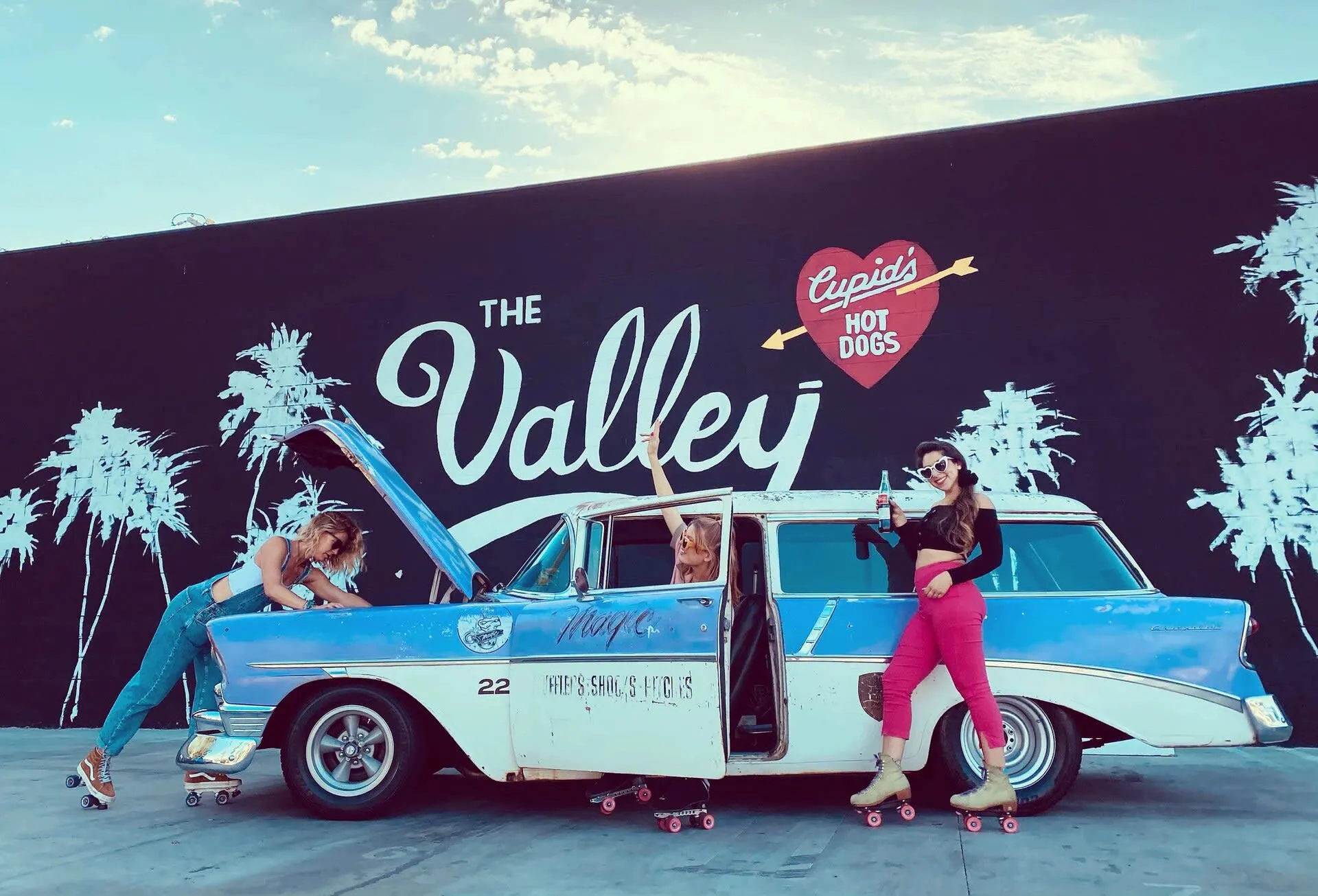 Primary image for Cupid's Hot Dogs Winnetka