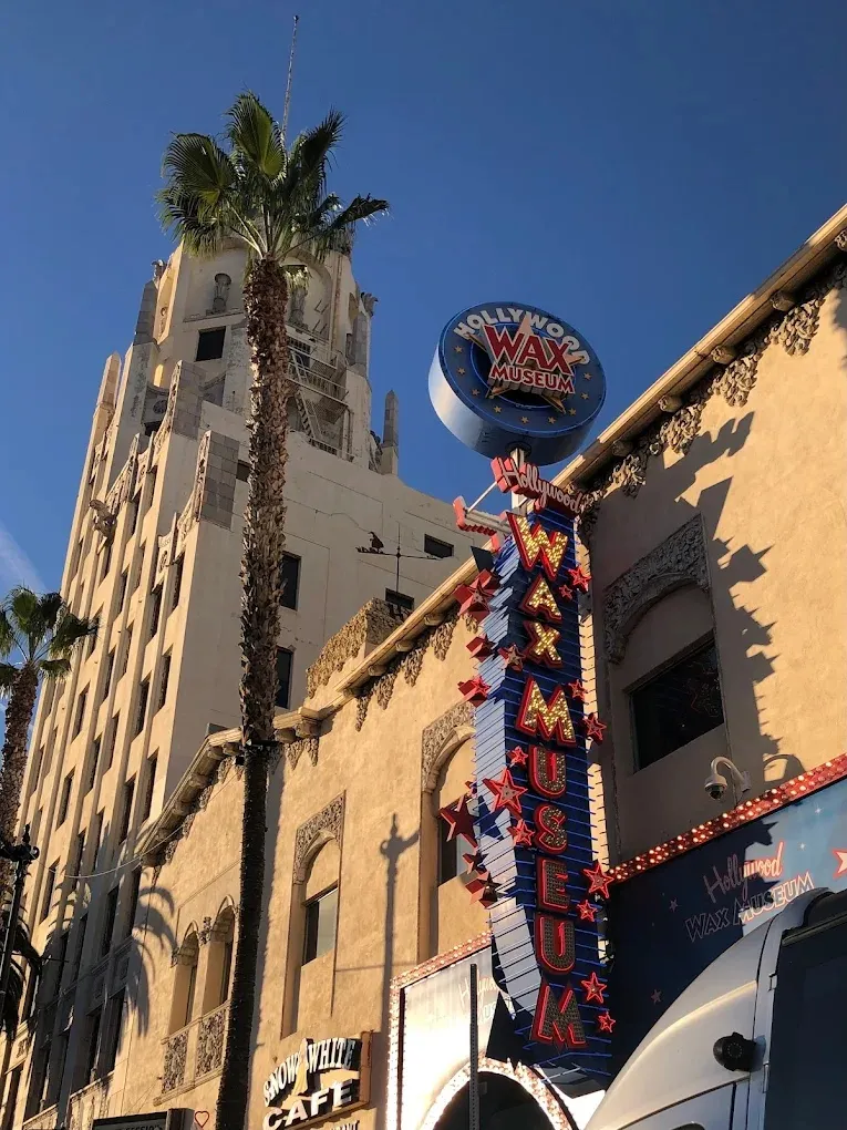 Hollywood Wax Museum sign