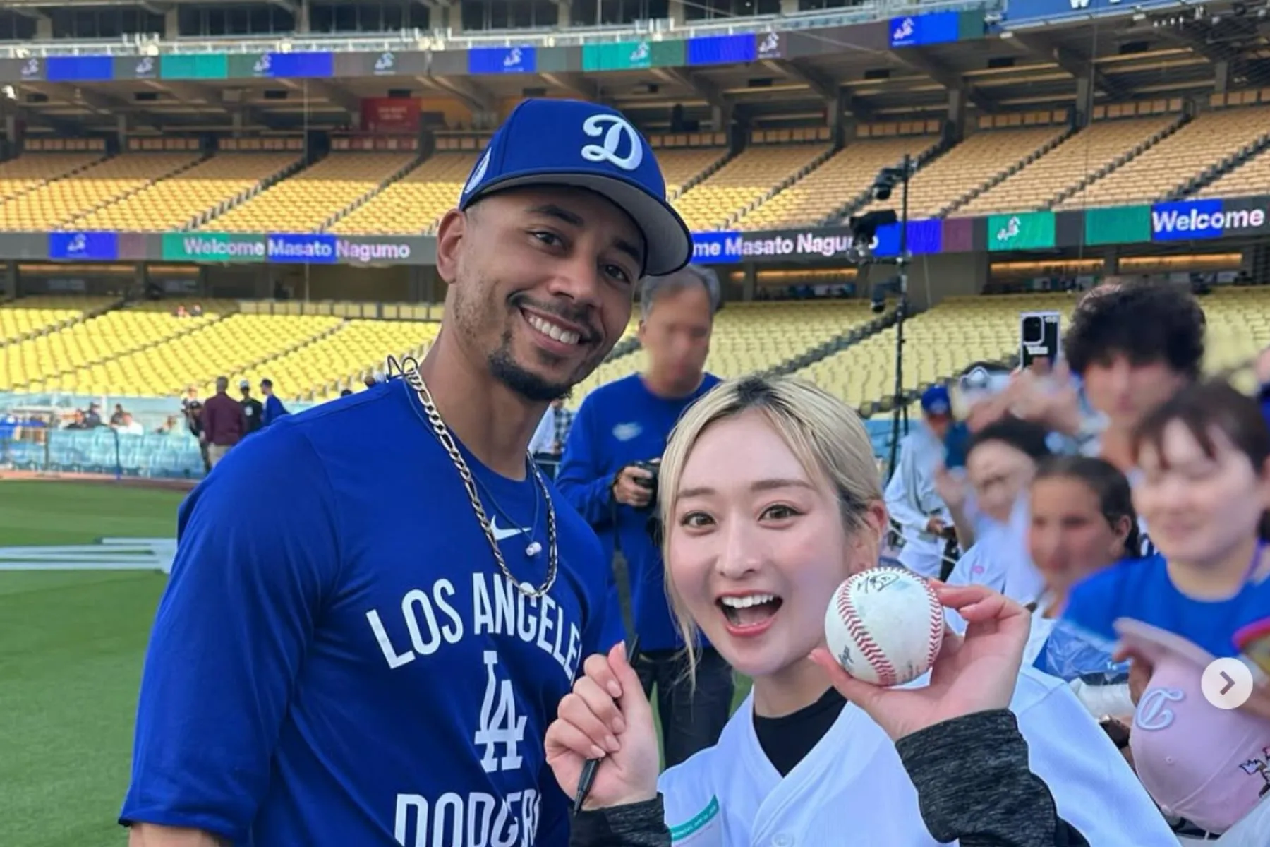 VIP Dodgers BP Nozomi