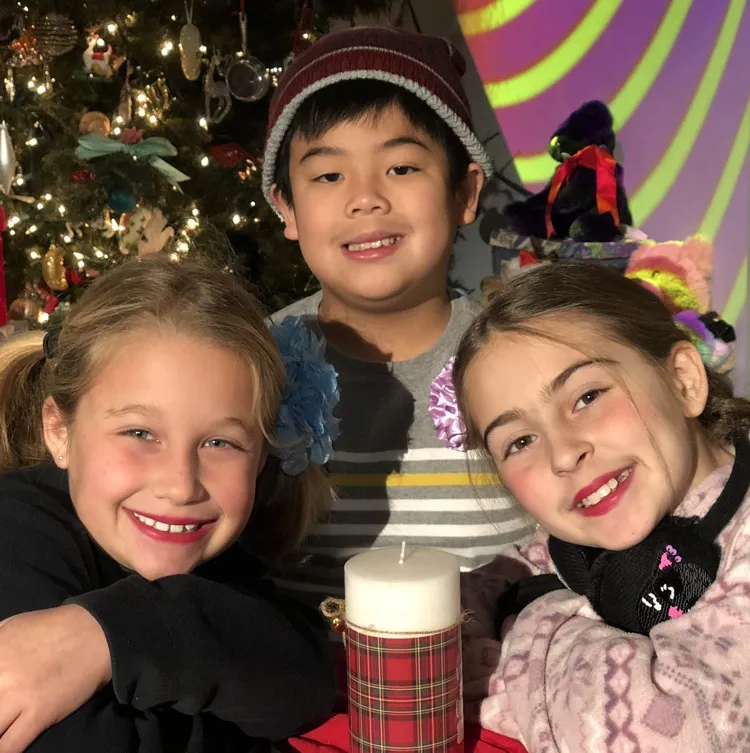 The perfect holiday gift - theatre camp for ages 6 to 14!