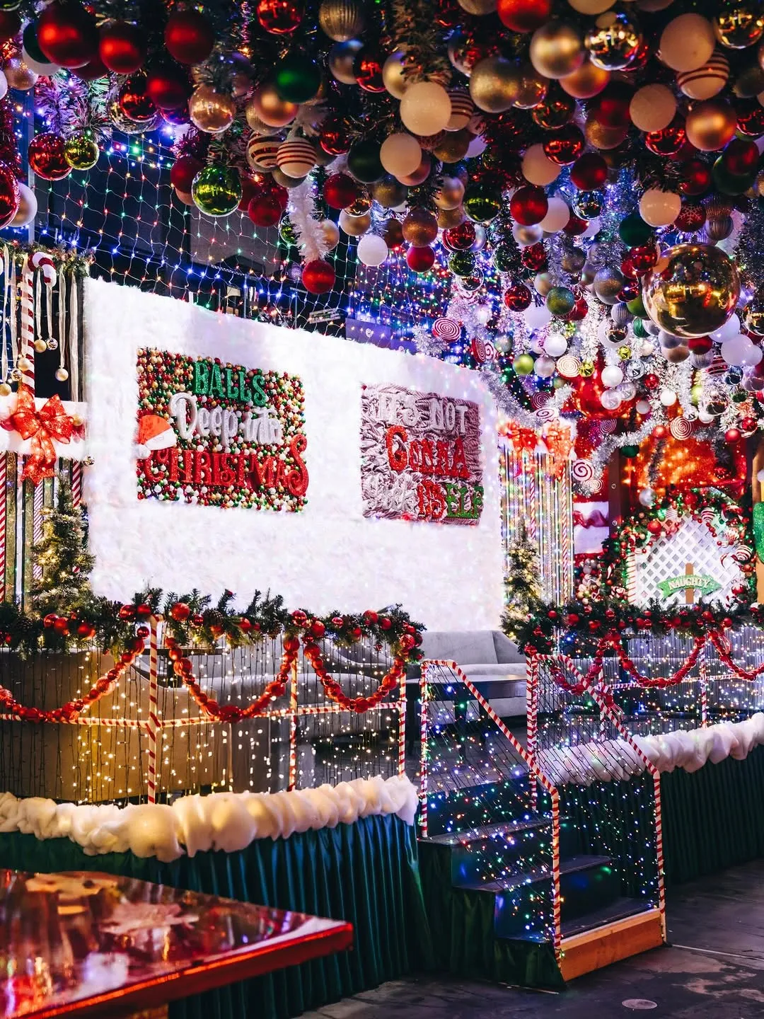 Frosty's Christmas Bar Hollywood