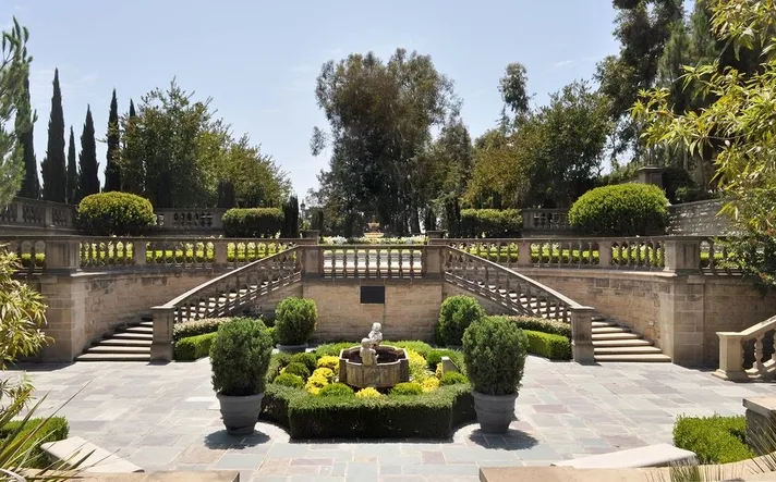 Property of Discover Los Angeles