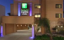 Primary image for Holiday Inn Express & Suites Woodland Hills